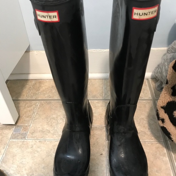 Hunter Matt Black Boots - Picture 2 of 2
